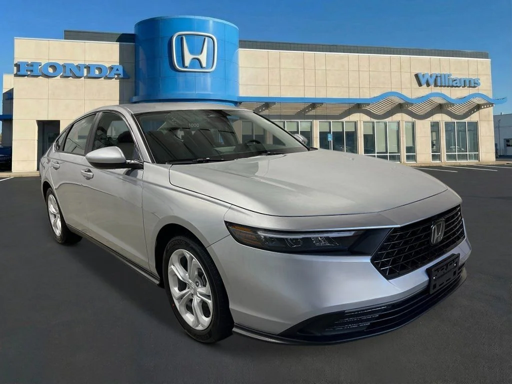 2025 Honda Accord LX - Photo 8