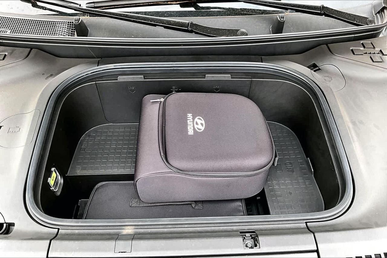 New 2026 Snow White Pearl Hyundai SEL image 16