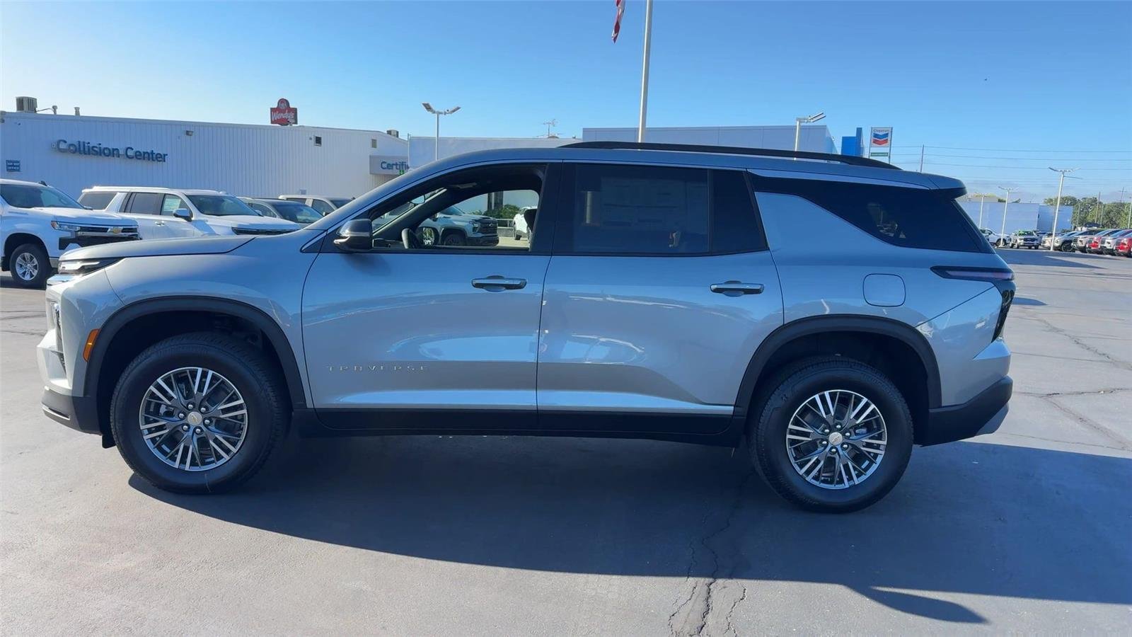 2026 Chevrolet Traverse LT - Photo 8