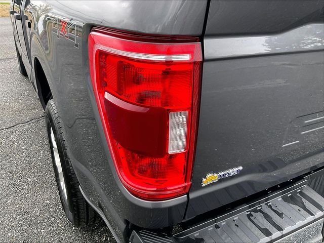 Used 2023 Gray Ford XLT image 33
