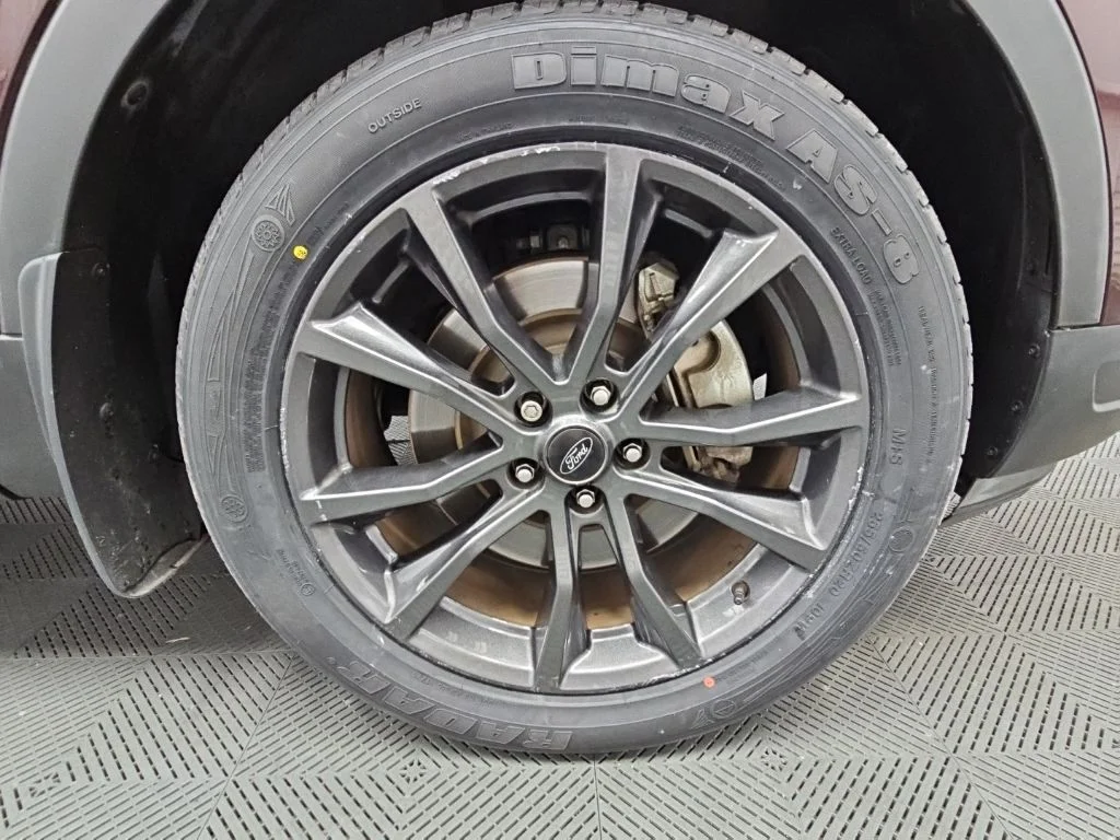 Used 2018 Red Ford XLT image 49