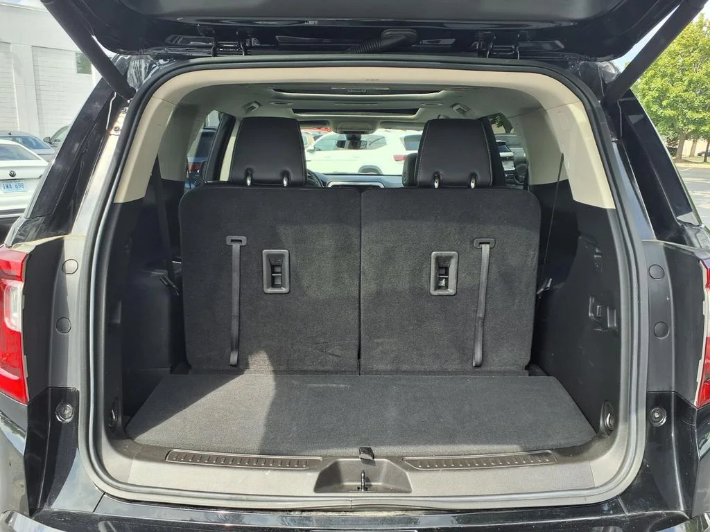 Used 2023 Ebony Twilight Metallic GMC Denali image 8