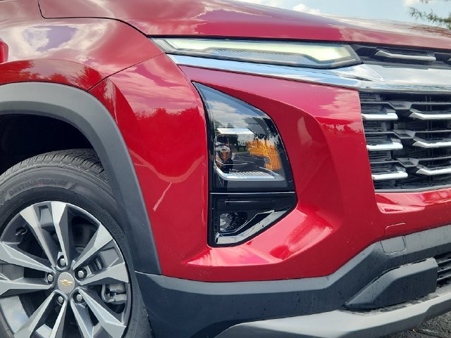 2027 Chevrolet Equinox LT - Photo 9