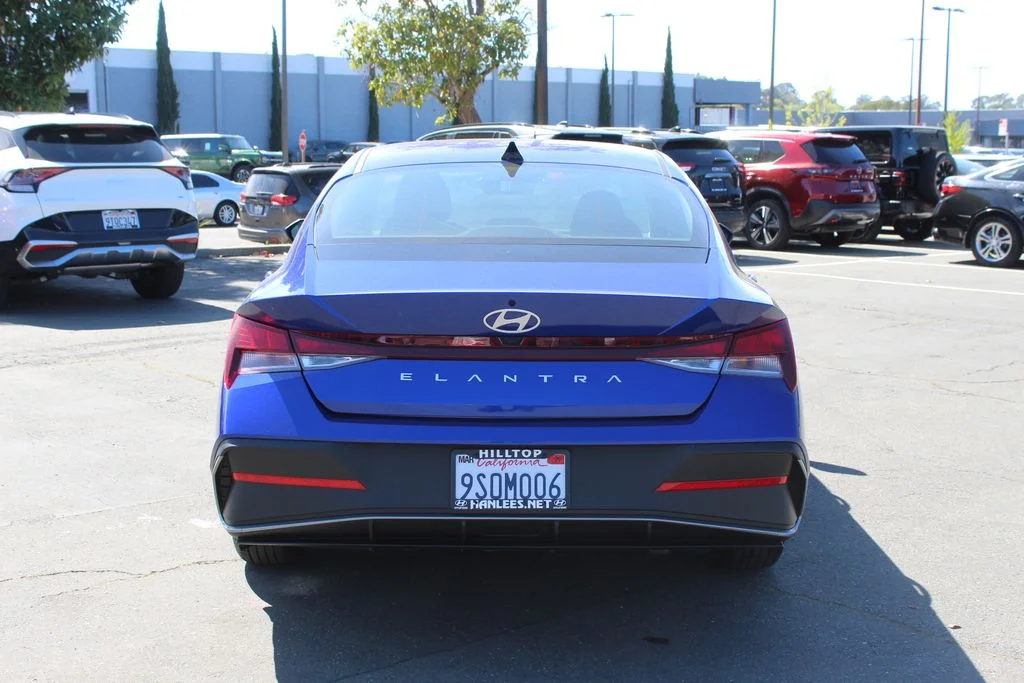 Certified Used 2025 Blue Hyundai SE image 8