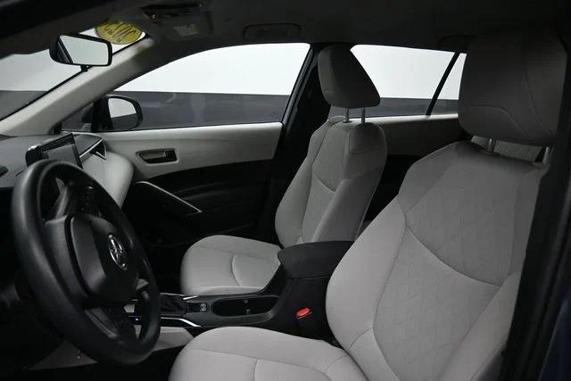 Used 2025 Blue Toyota L image 21