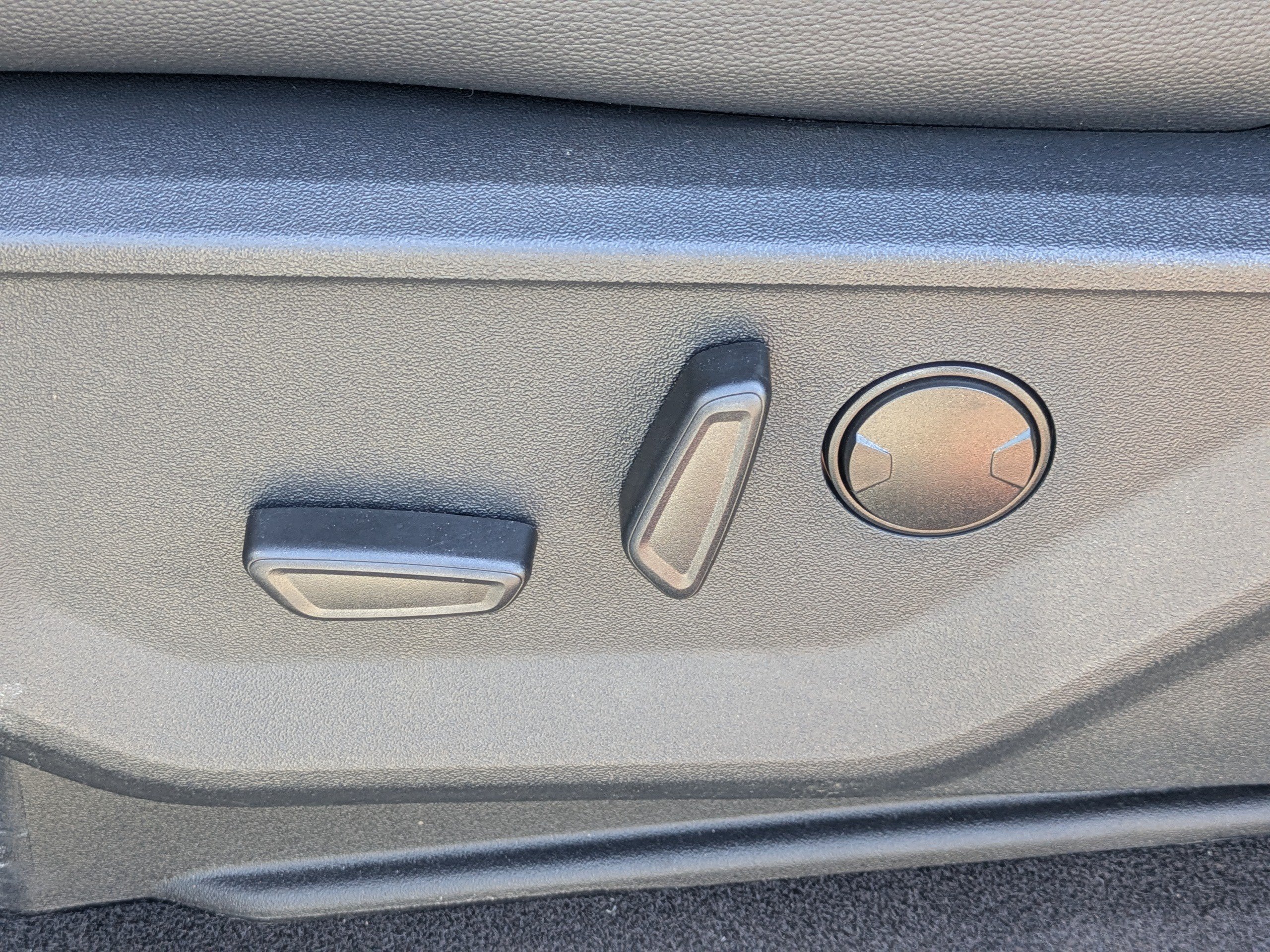 Used 2026 White Ford LARIAT image 19