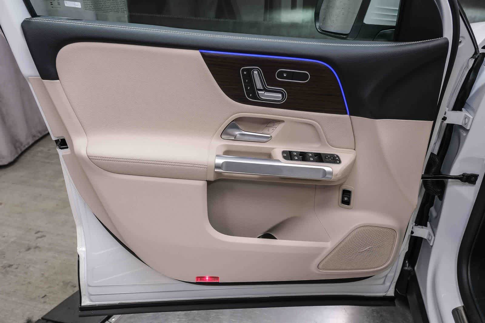 New 2026 Polar White Mercedes-Benz GLB 250 image 69