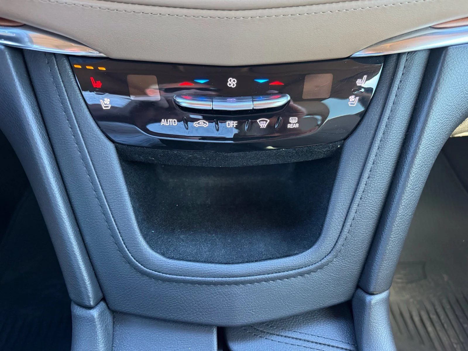 2019 Cadillac XT5 Platinum - Photo 27