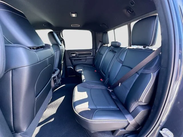 2026 RAM 2500 Laramie - Photo 18