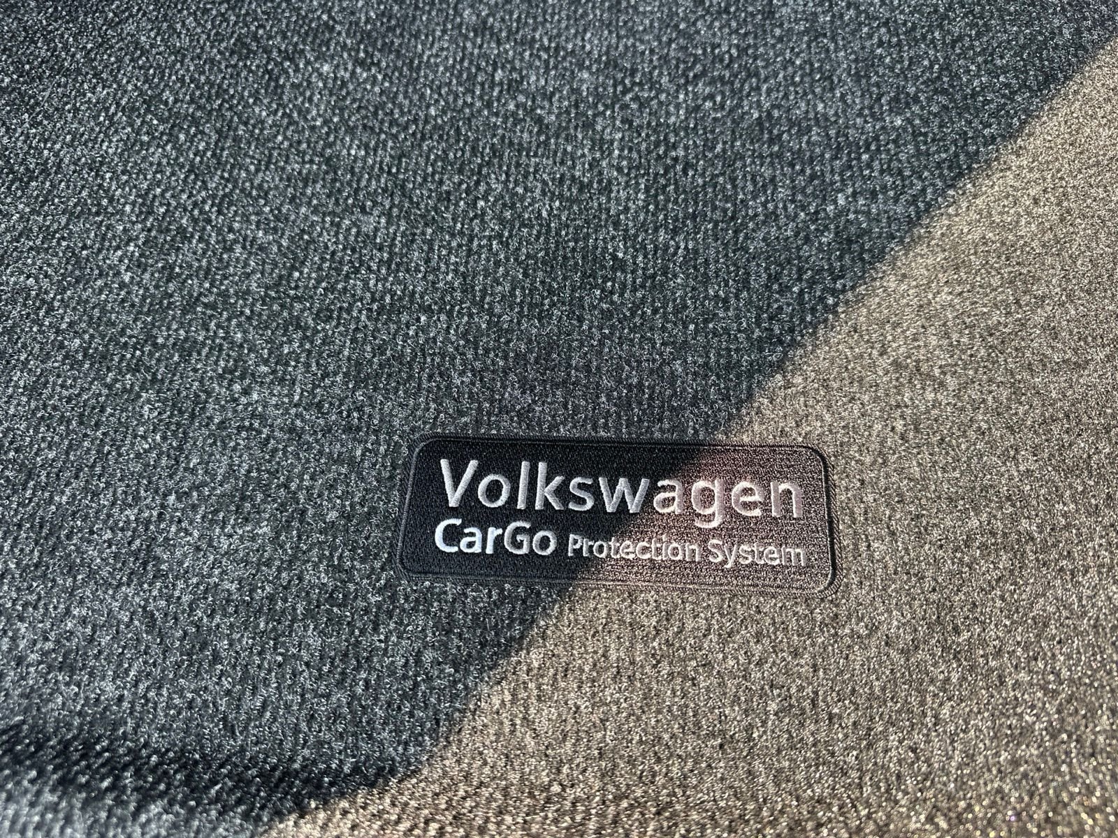 New 2026 White/off-white Volkswagen 2.0T SEL R-Line Black image 29