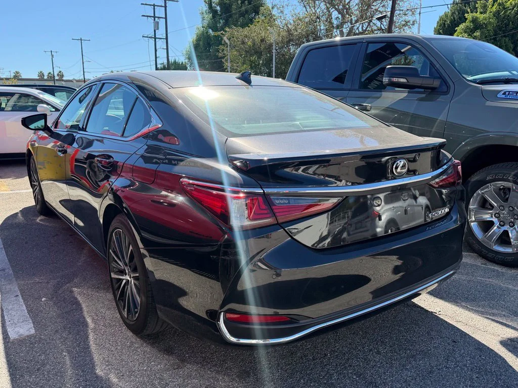 Certified Used 2025 Caviar Lexus 300h image 2