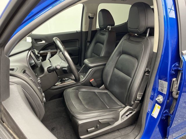 Used 2020 Marine Blue Metallic GMC 4WD SLT image 11