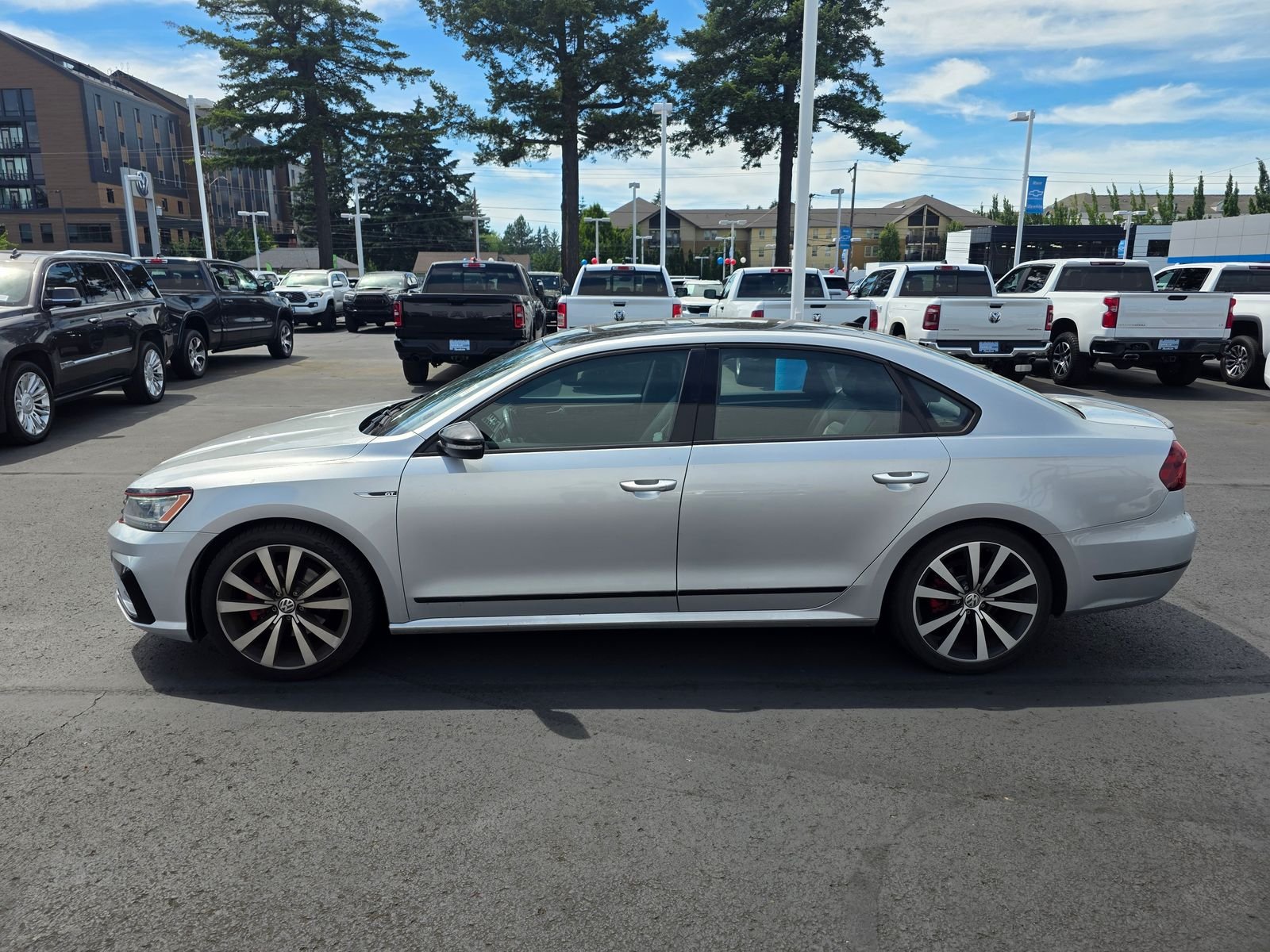Used 2018 Silver Volkswagen 3.6L V6 GT image 8