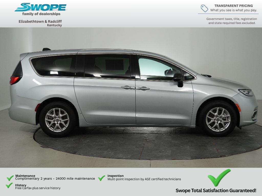 Used 2024 Silver Mist Clearcoat Chrysler Touring L image 2