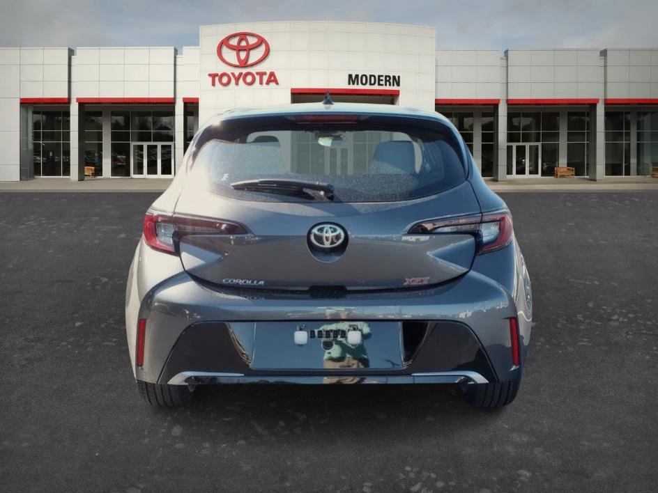 New 2026 Magnetic Gray Meta Toyota XSE image 5