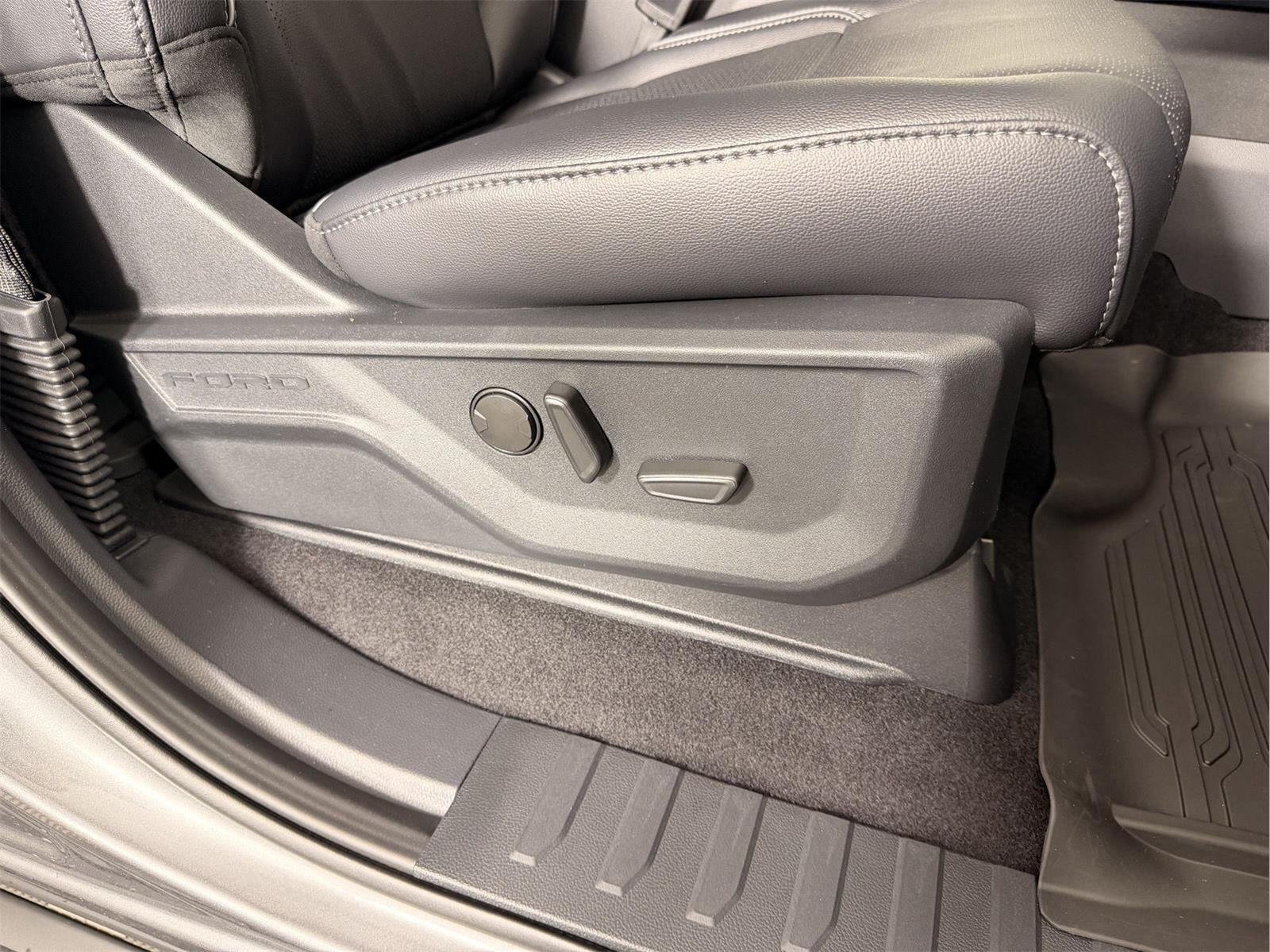 New 2026 Carbonized Gray Metallic Ford Lariat® image 64