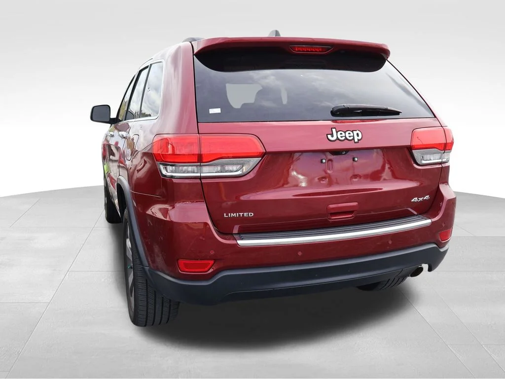 Used 2015 Deep Cherry Red Crystal Pearlcoat Jeep Limited image 21