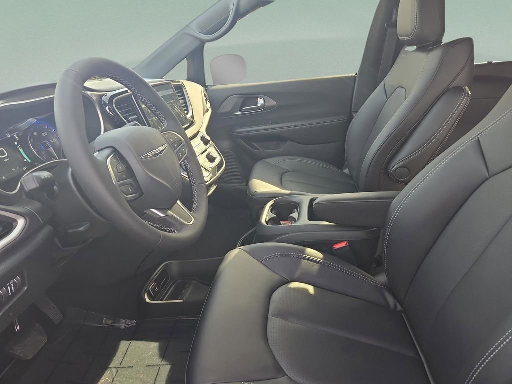 New 2026 Silver Chrysler LX image 14