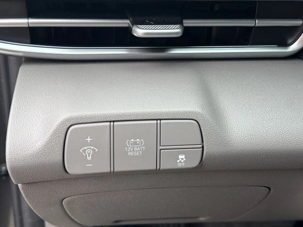 Used 2024 Gray Hyundai Blue image 15