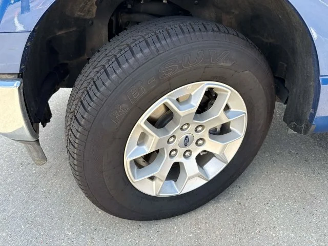 Used 2023 Blue Ford XLT image 6