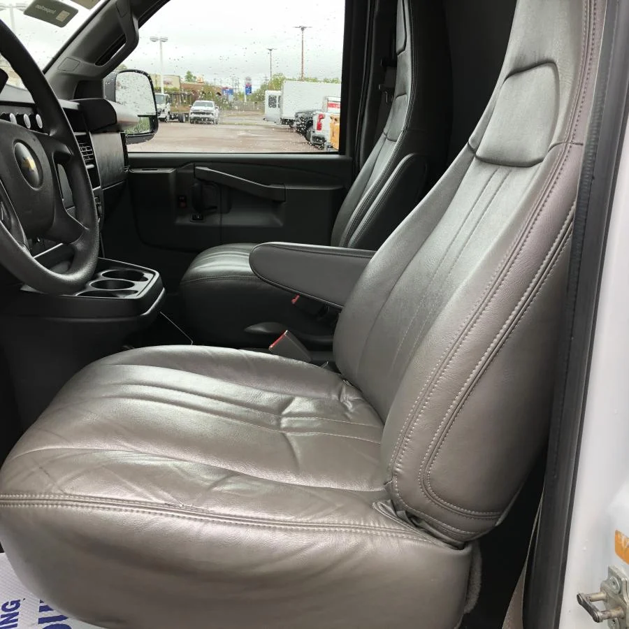 Used 2024 Gold Chevrolet RWD 2500 155" image 12