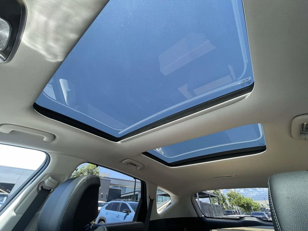 New 2026 Gray Genesis 2.5T Select image 18