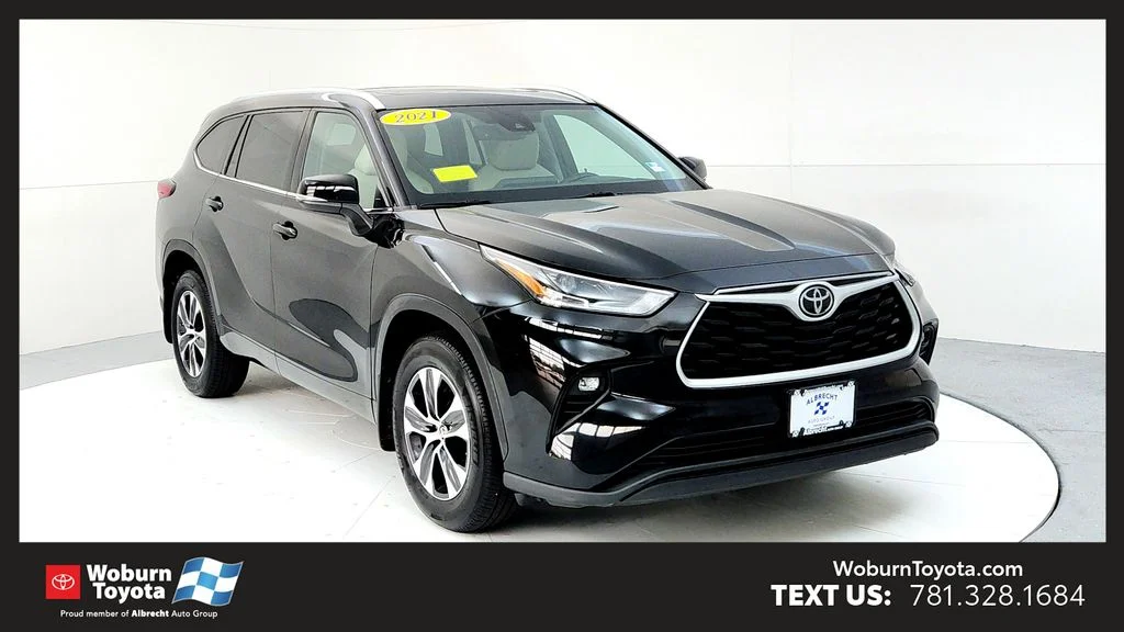Used 2021 Black Toyota XLE image 1