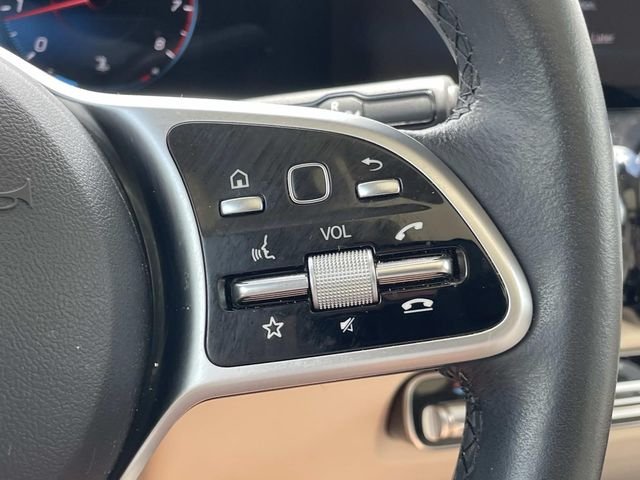 Used 2022  Mercedes-Benz GLB 250 image 23