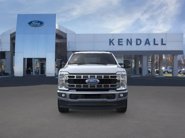 New 2026 Oxford White Ford XLT image 6