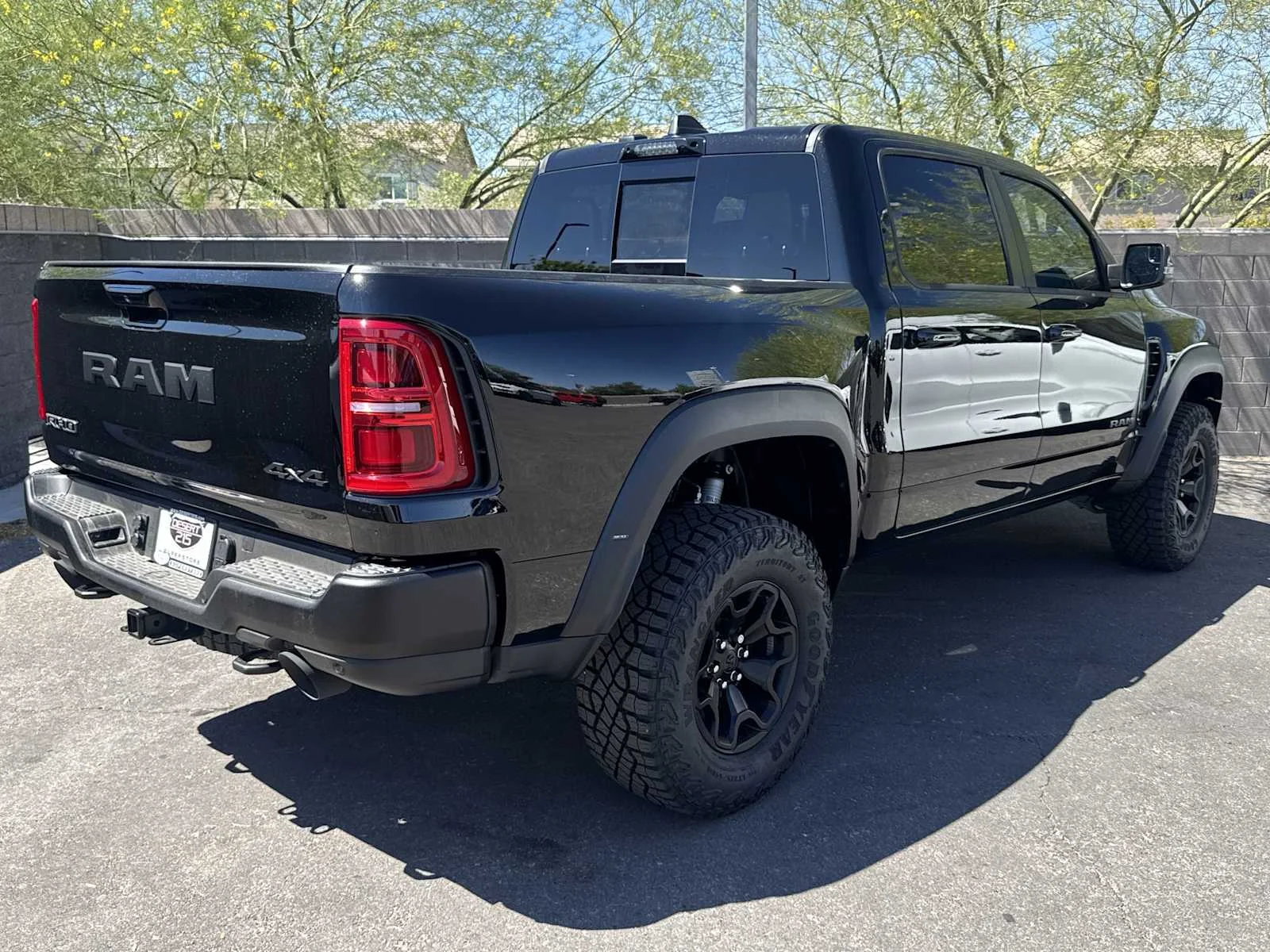 New 2026 Diamond Black Crystal Pearl-Coat Exterior Paint RAM RHO image 8