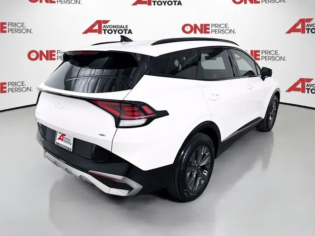 Used 2025 White Kia SX-Prestige image 7