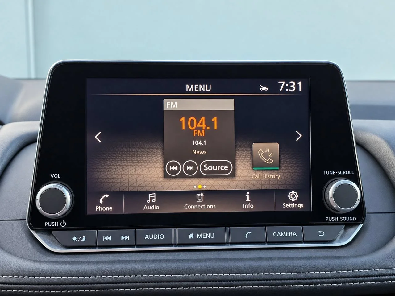Used 2025  Nissan SV image 14