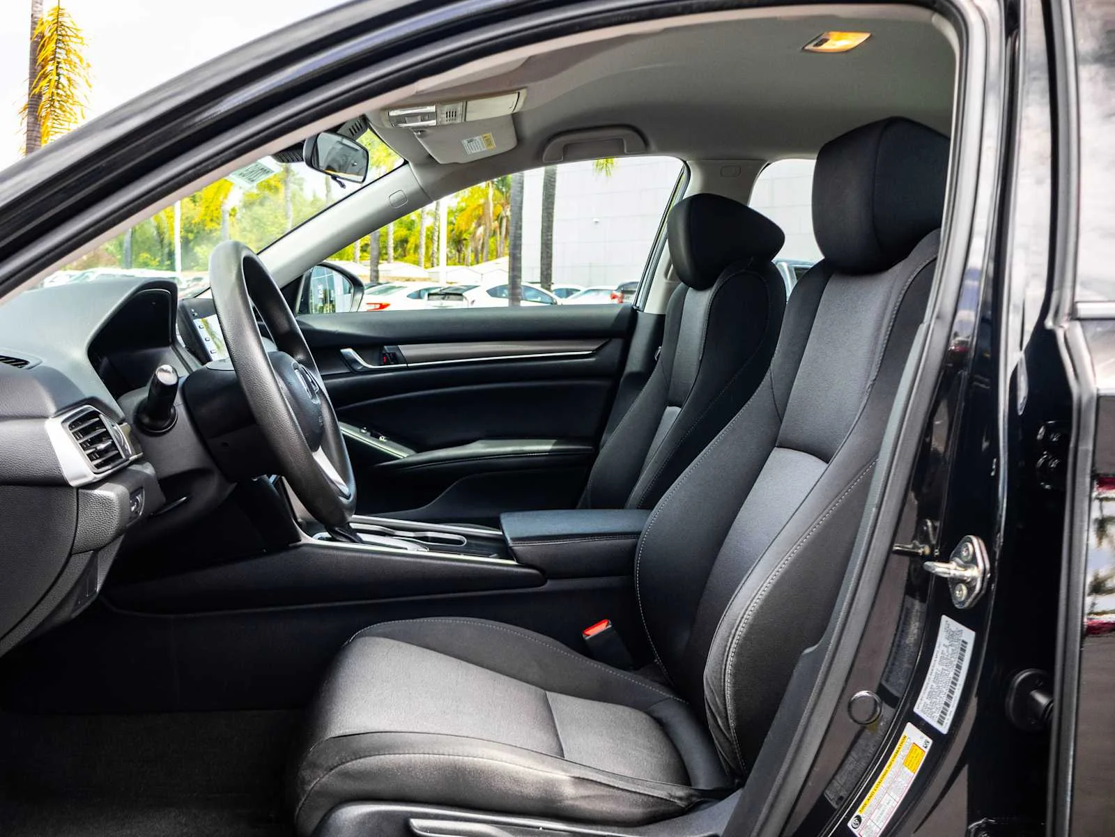 Used 2019 Crystal Black Pearl Honda LX 1.5T image 14