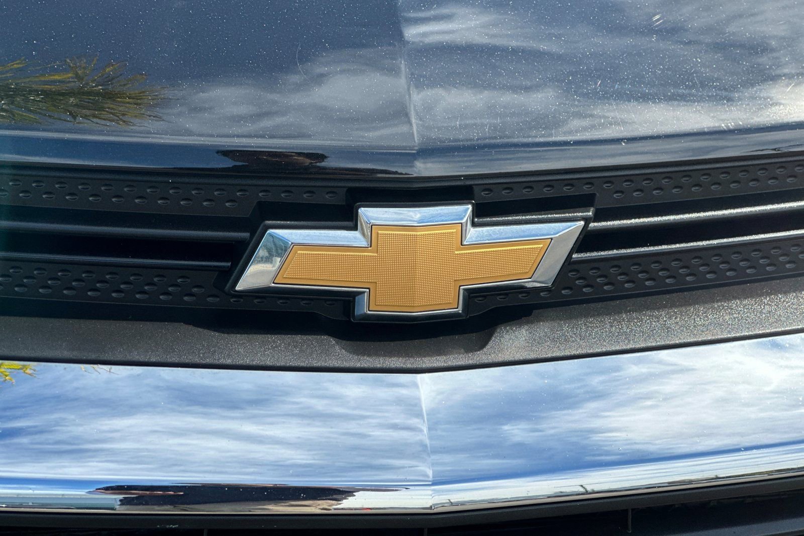 Used 2023 Mosaic Black Metallic Chevrolet LT image 37