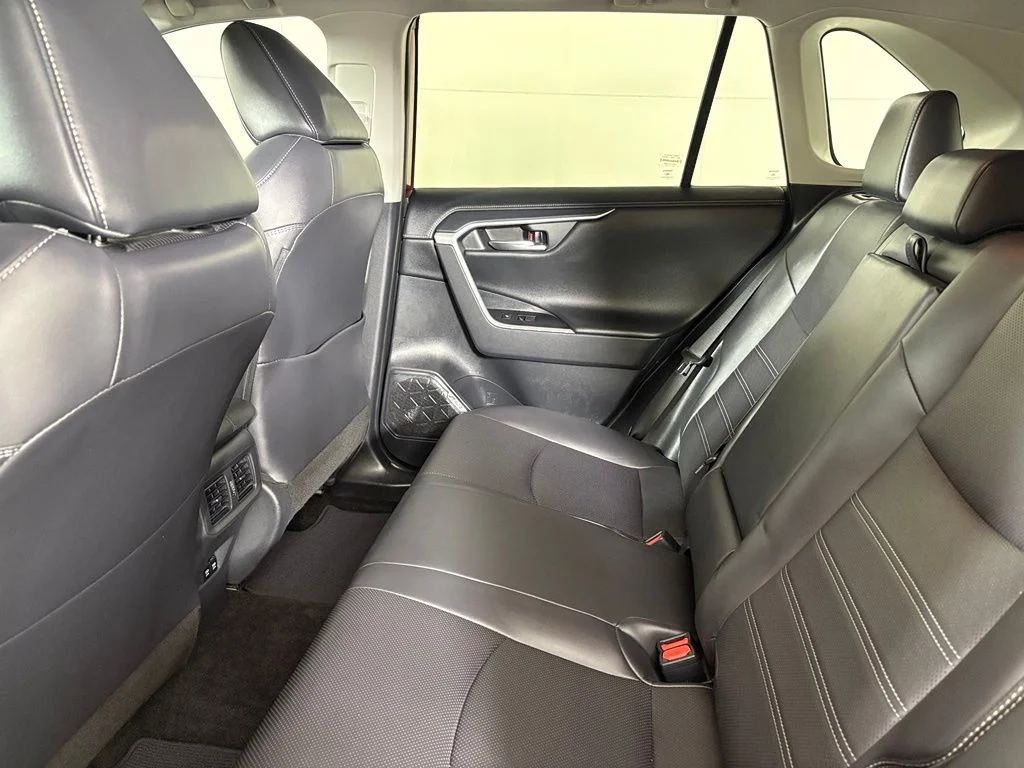 2019 Toyota RAV4 Limited - Photo 38