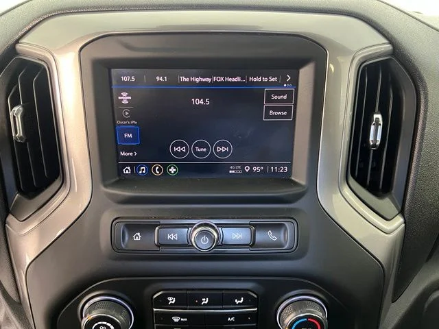 Used 2024 White Chevrolet Custom image 19