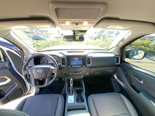 Used 2024 Glacier White Nissan SV image 39