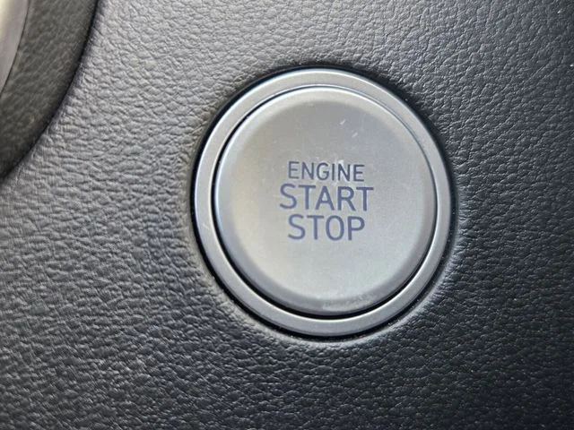 Used 2024 Silver Hyundai SEL image 21