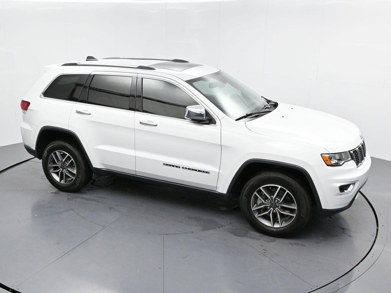 Used 2021 Bright White Clearcoat Jeep Limited image 36