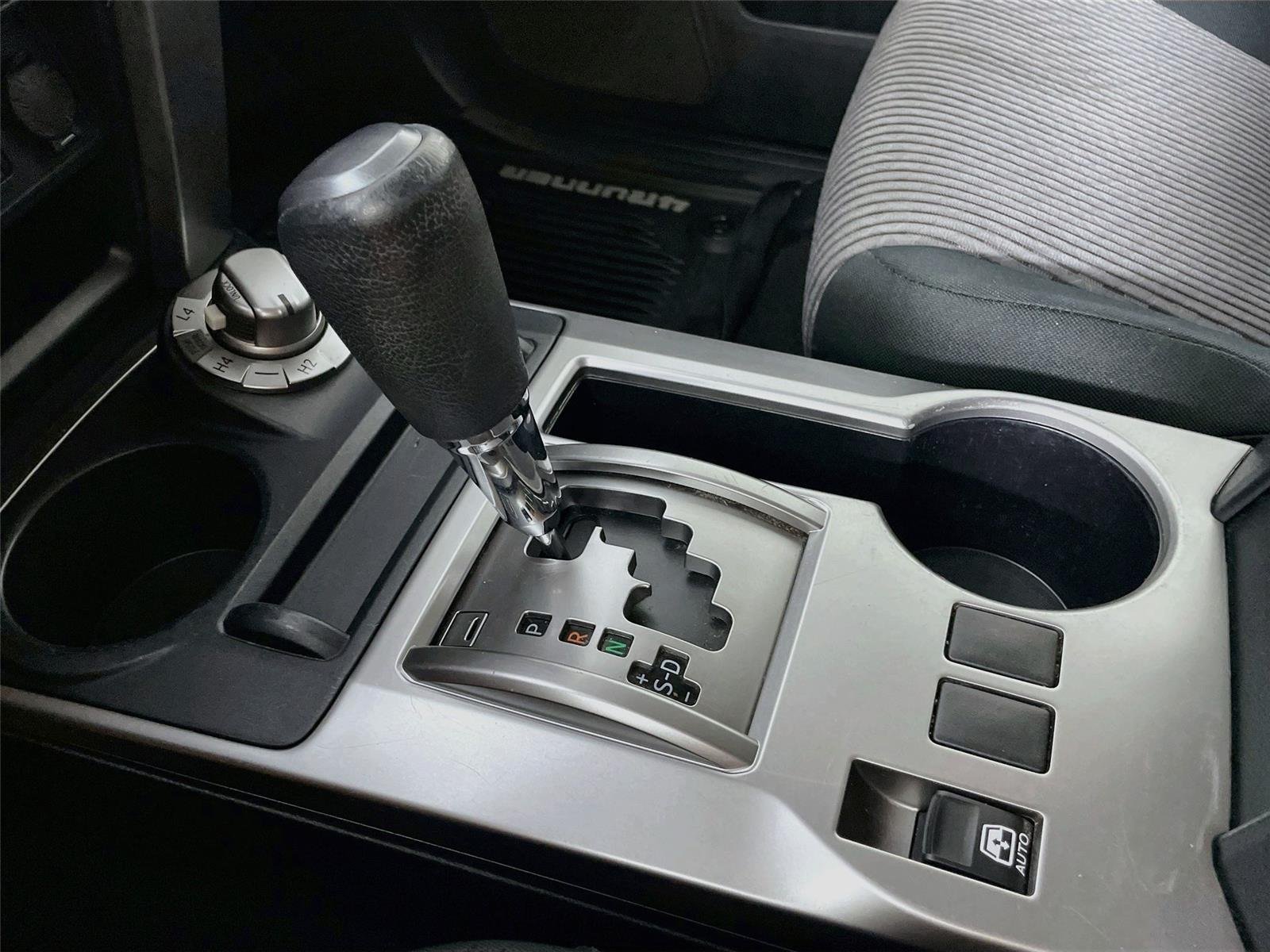 Used 2018 Super White Toyota SR5 image 19