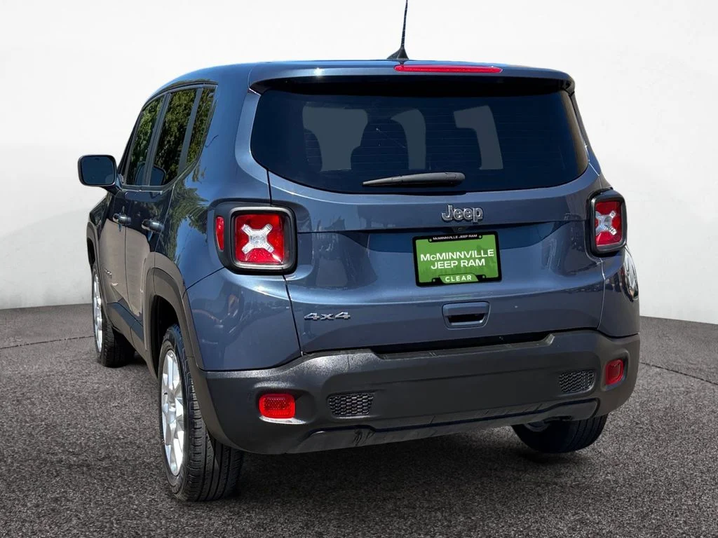 Certified Used 2023 Blue Jeep Latitude image 3