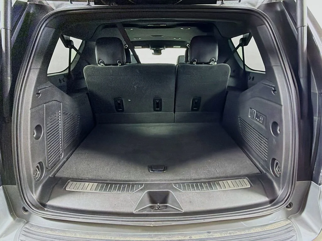 Used 2025 Sterling Gray Metallic Chevrolet High Country image 23
