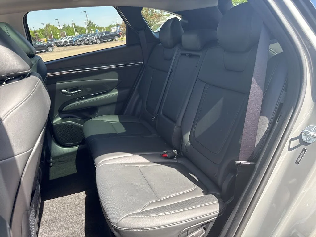 Used 2024 Hampton Gray Hyundai Limited image 32