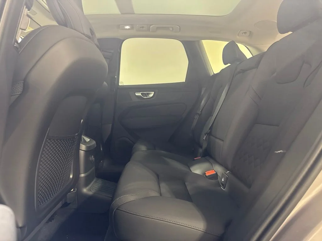 New 2026 Aurora Blue Volvo T8 Plus image 22