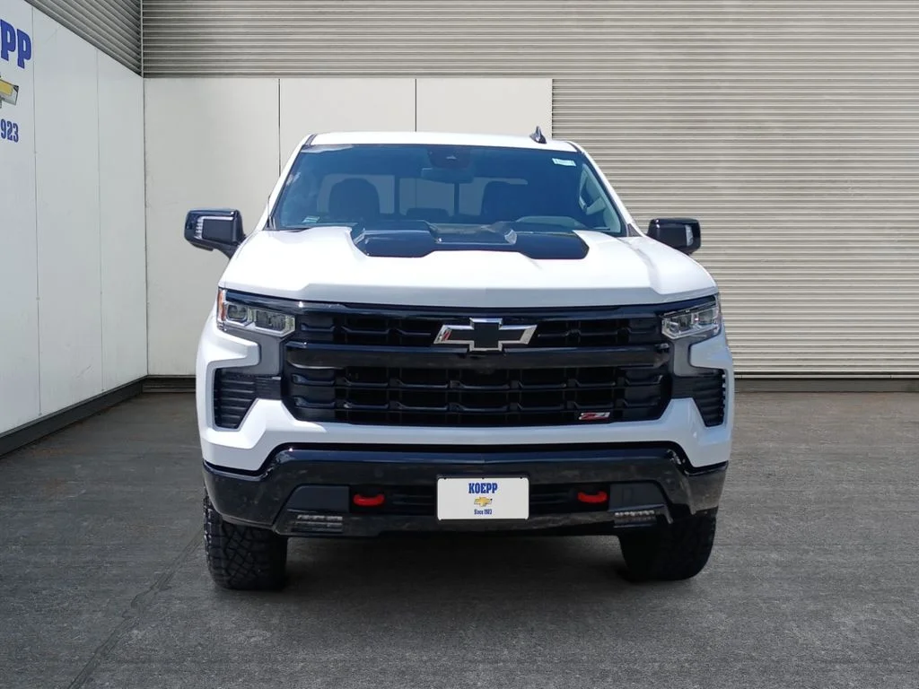New 2026 Summit White Chevrolet LT Trail Boss image 8