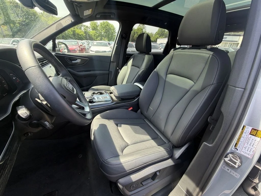 2025 Audi Q7 Premium Plus - Photo 12