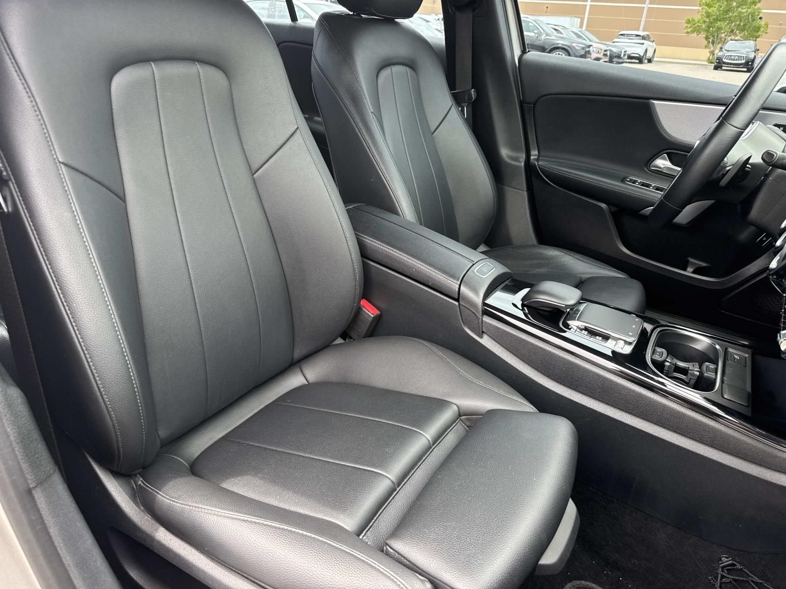 Used 2020 Silver Mercedes-Benz A 220 image 12