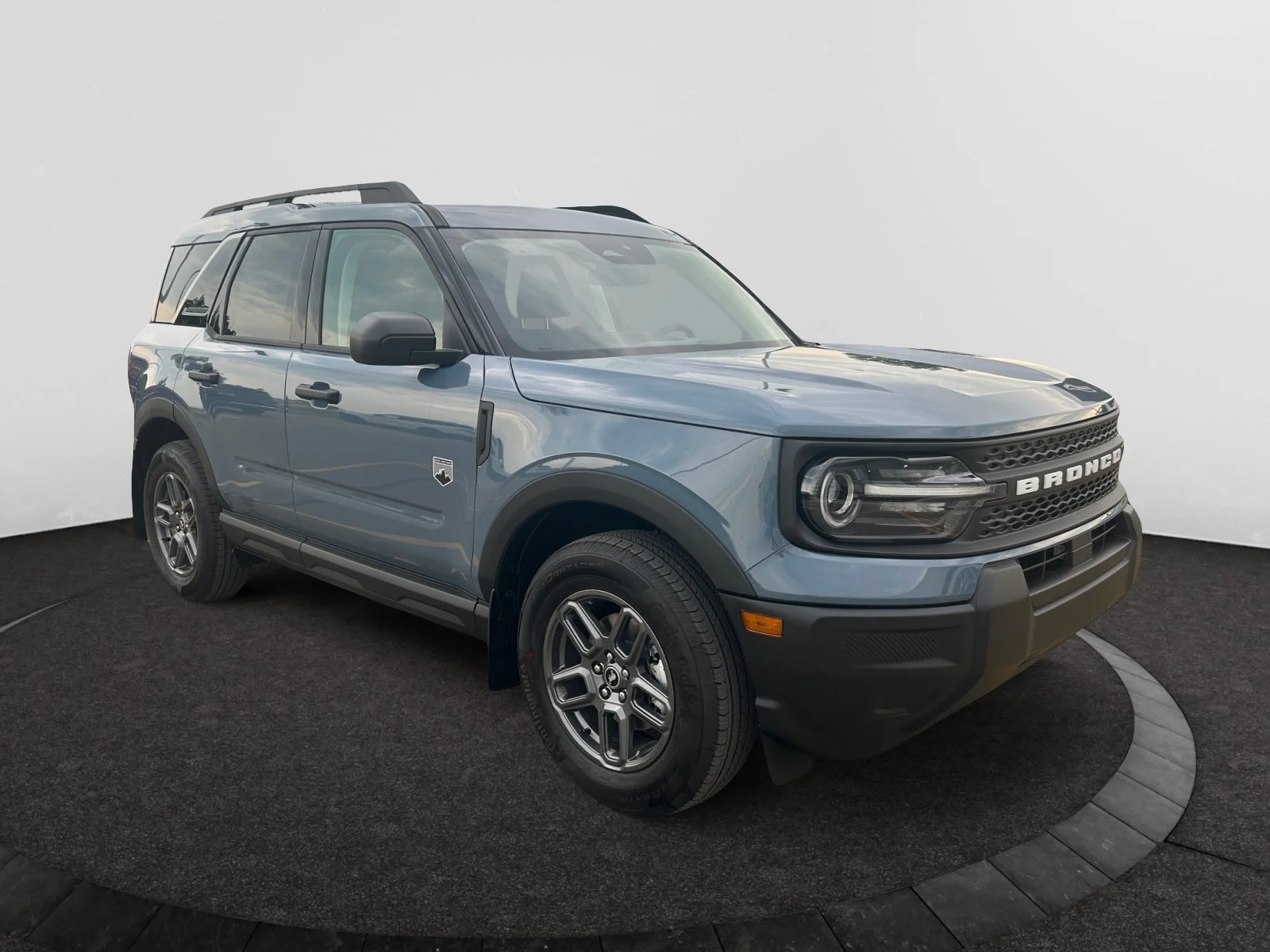 New 2026 Azure Grey Metallic Tri-Coat Ford Big Bend image 7