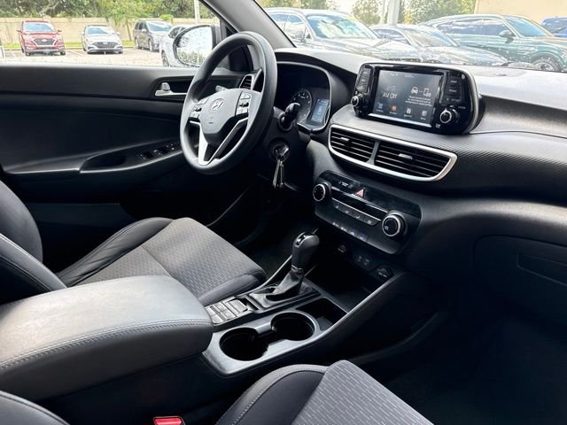 Used 2020 Gray Hyundai SE image 8