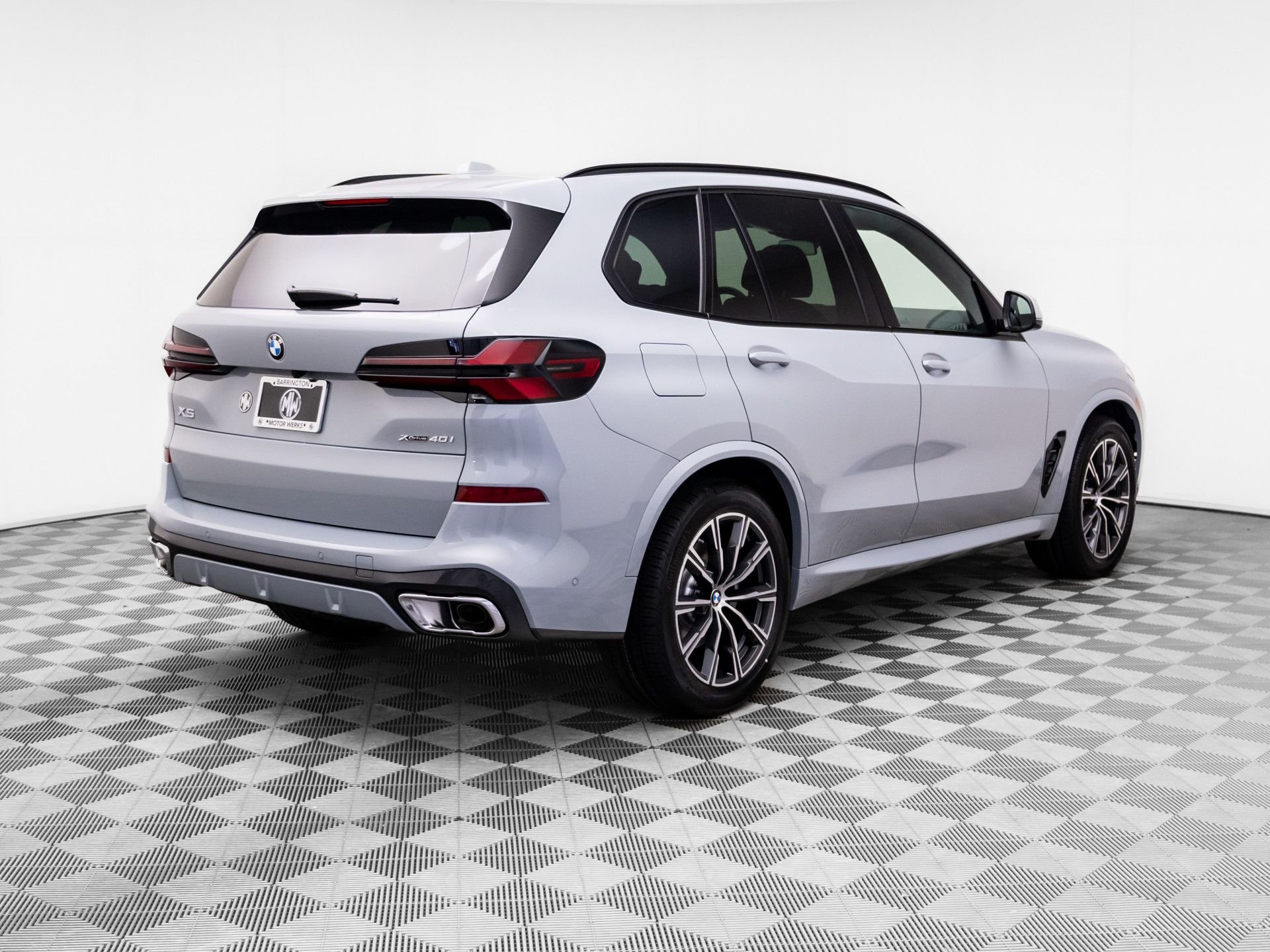 New 2026 Brooklyn Grey Metallic BMW xDrive40i image 5